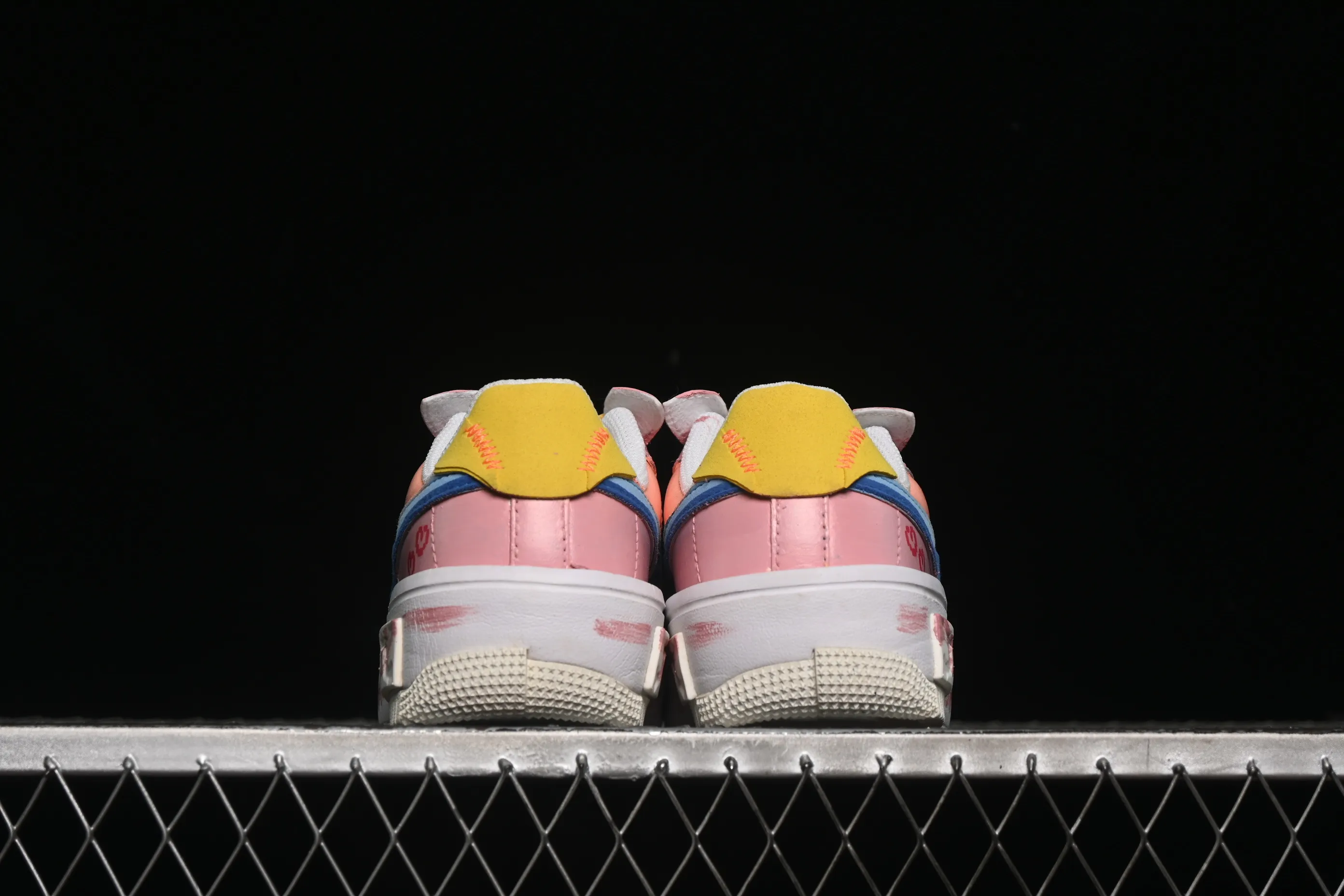All categories Nk Air Force 1 Air Force series Nk Air Force 1 Fontanka Air Force low-top Nike Air Force 1 Fontanka "Pixel Sweetheart" Hand-painted graffiti Pixel Sweetheart Air Force One customized sneakers DV3211-001